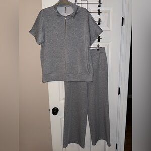 Dear Scarlett Women’s Gray Short Sleeve Zip-Up Top and Pants Set